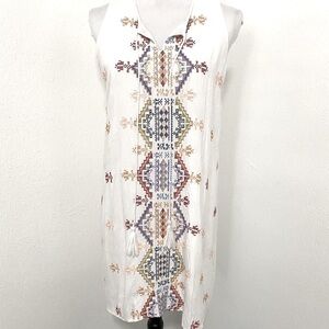 C|C Chic Connection White Medium Embroidered Boho Shift Dress with Inner Lining